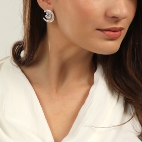 Wavy Flair small silver studs with wavy motif-