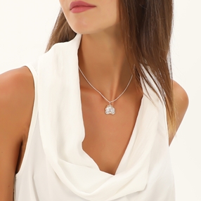 Archaics short silver necklace with palmette-
