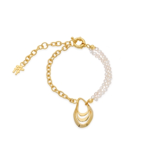 Treasure Lust gold plated chain bracelet with white pearls and shell-