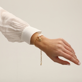 Treasure Lust gold plated chain bracelet with white pearls and shell-