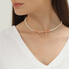 Memory Beat short white-light orange pearl necklace-