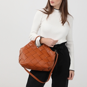 Weave It brown braided handbag-
