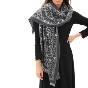 Knitted scarf from viscose black leopard pattern-